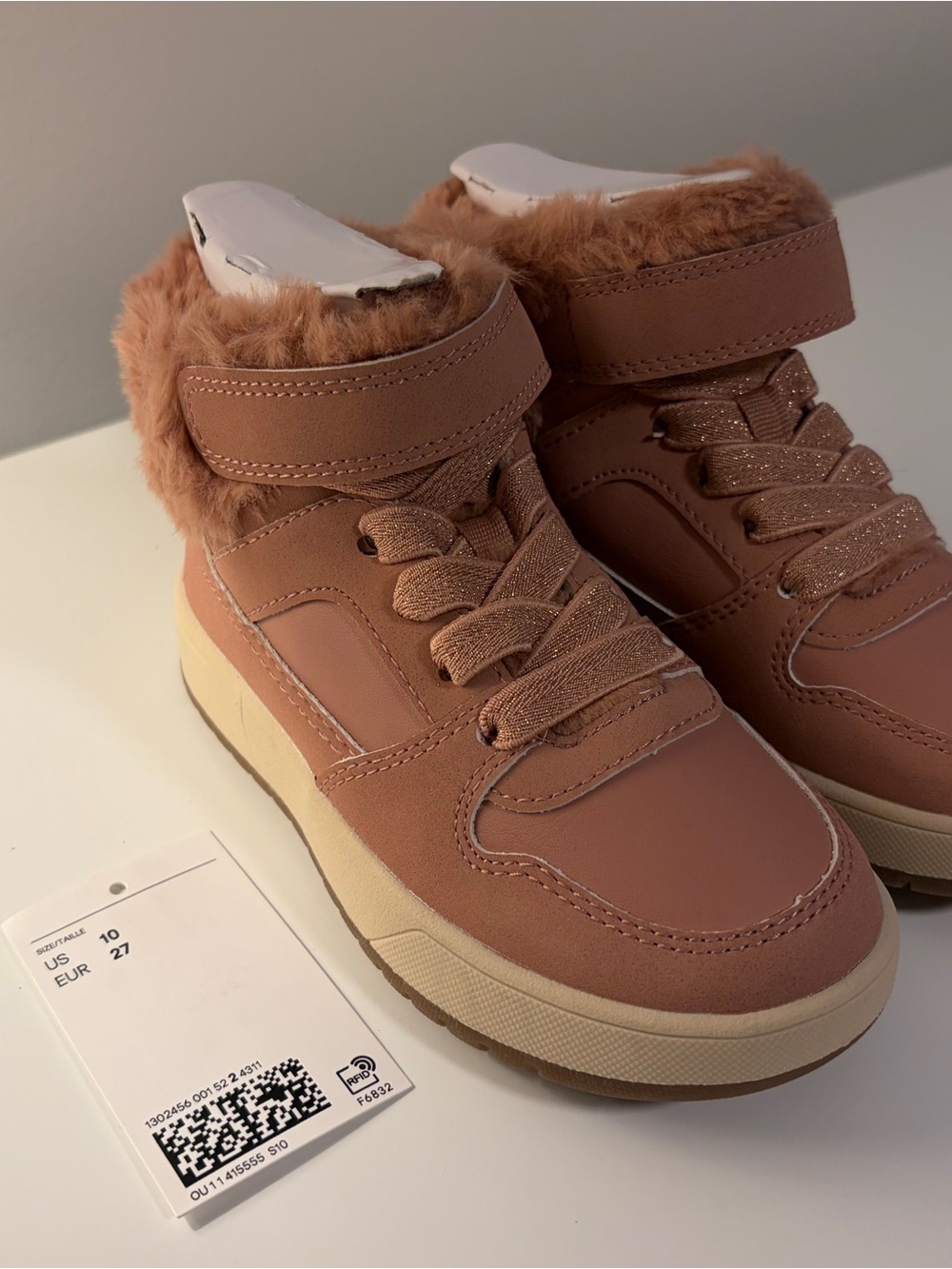 H&M Girls Pink Faux Fur High Top Sneakers Toddler Size 10 NWT